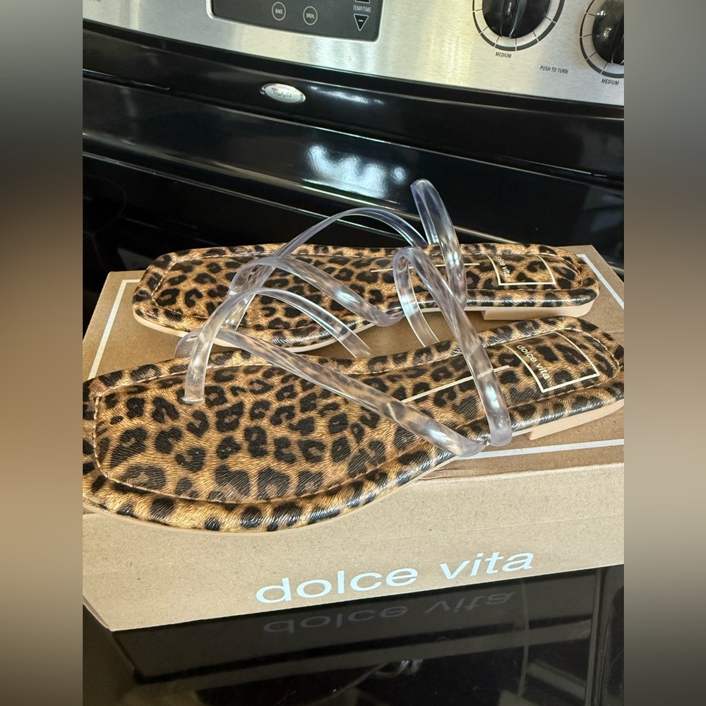 Dolce vita leopard sandals - Picture 2 of 4
